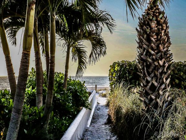 Close to Beach! Holmes Beach Vacation Rental w/Private Pool!
