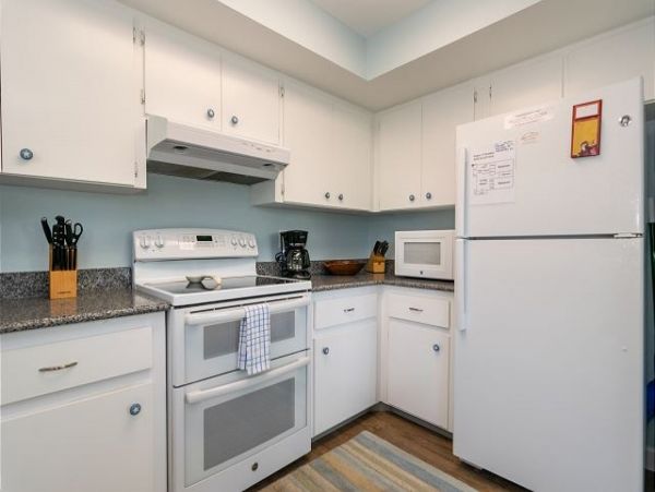 Close to Beach! Holmes Beach Vacation Rental w/Private Pool!