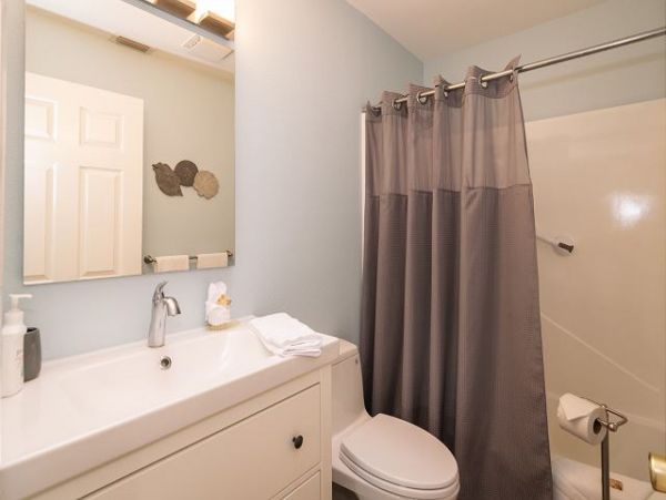 Close to Beach! Holmes Beach Vacation Rental w/Private Pool!