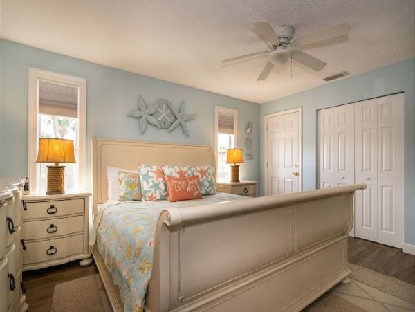 Close to Beach! Holmes Beach Vacation Rental w/Private Pool!
