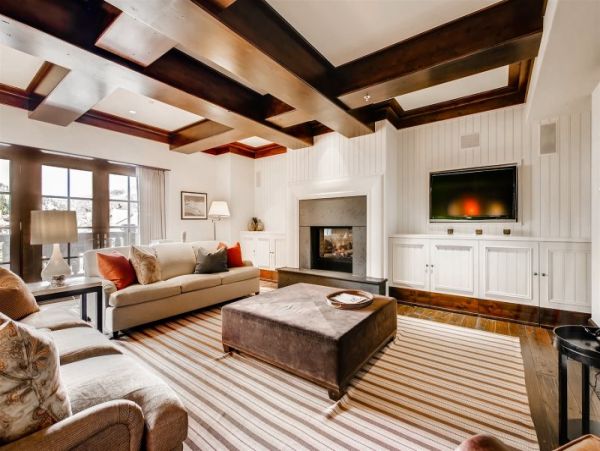 Contemporary Private Three Bedroom Residence In Vail