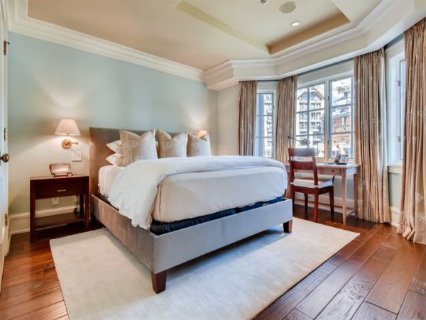 Contemporary Private Three Bedroom Residence In Vail