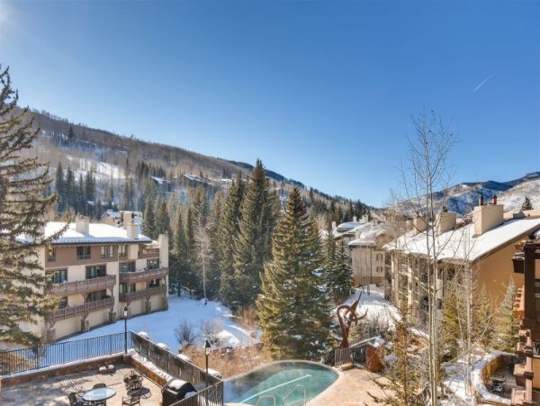 Contemporary Private Three Bedroom Residence In Vail