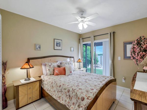 Marco Island Luxury Waterfront Vacation Rental Pool Home