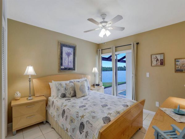 Marco Island Luxury Waterfront Vacation Rental Pool Home