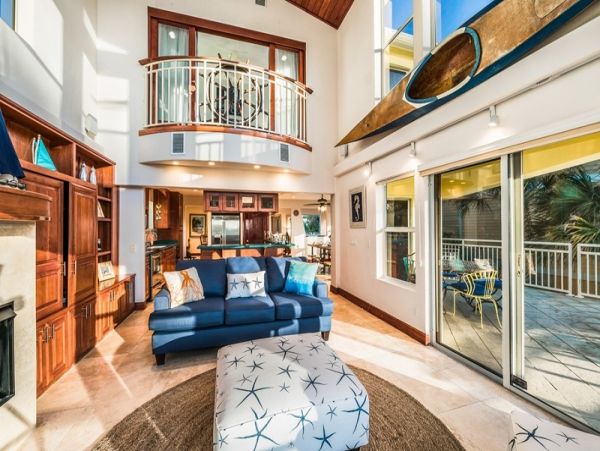 Amazing Anna Maria Beach House that Sleeps Eight Guests