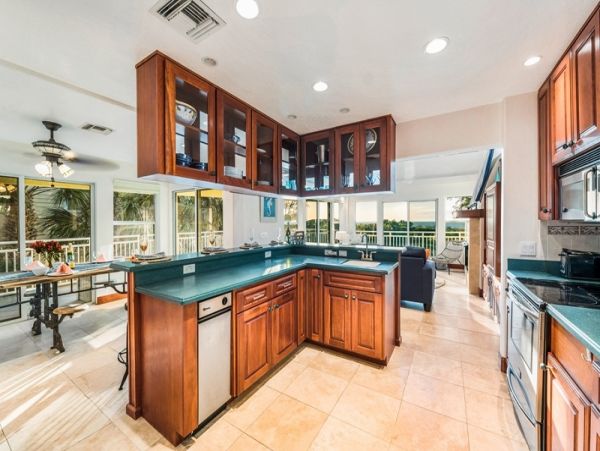 Amazing Anna Maria Beach House that Sleeps Eight Guests