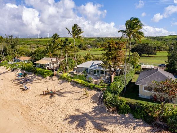Spacious Vacation Family Home in Haleiwa Near Turtle Beach
