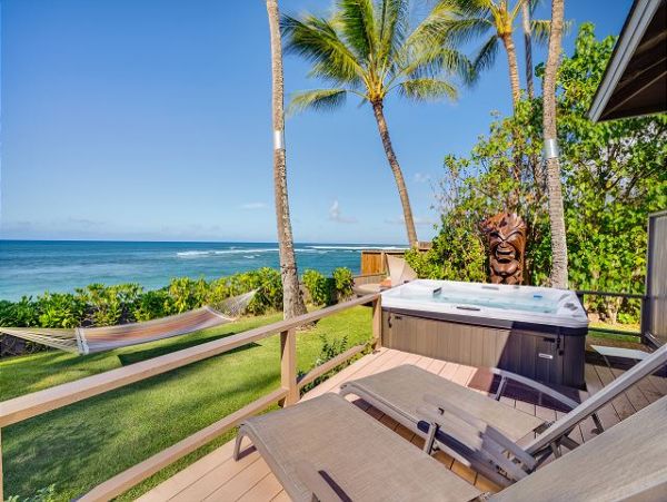 Spacious Vacation Family Home in Haleiwa Near Turtle Beach