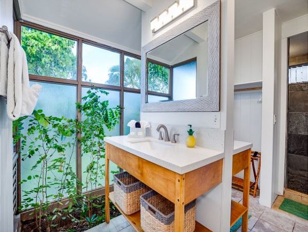 Spacious Vacation Family Home in Haleiwa Near Turtle Beach