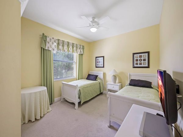 5 Bedroom Plus Den Home in Marco Stunning Island Rental