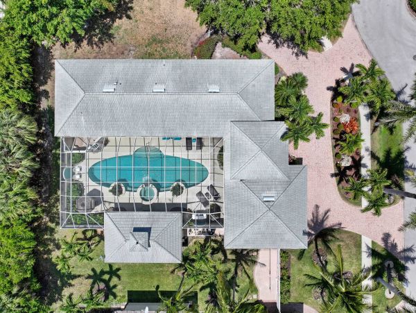 Marco Island 3 Bedroom Vacation Home with Private Caged Pool