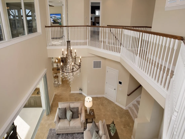 Elegant Marco Island Manor: Infinity Pool, Media Room, Bikes