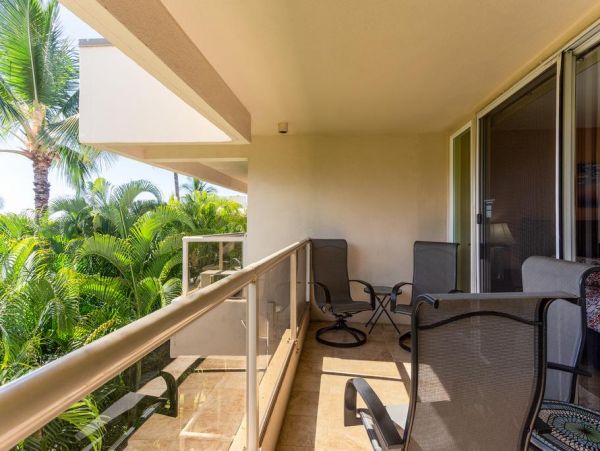 Kihei 3/3 Condo Sleeps 10