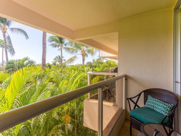 Kihei 3/3 Condo Sleeps 10