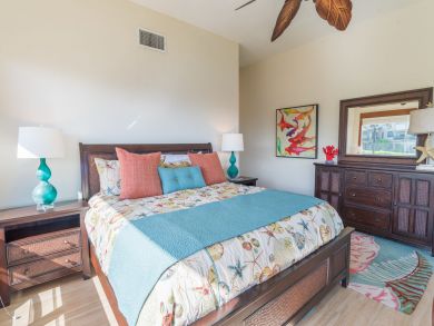 Great Value Oceanfront One Bedroom Vacation Condo in Kapalua