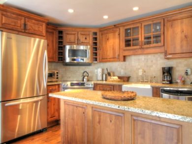 Amenities Include Year ROund Heated Pool Hot Tub & Firepit Amenities Include Year ROund Heated Pool Hot Tub & Firepit