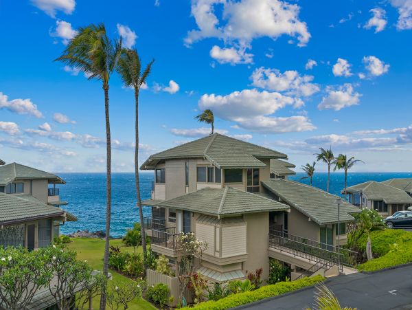 Oceanfront One Bedroom Rental Townhome in Kapalua