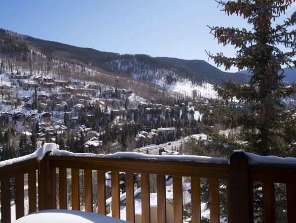 Luxury Vail Four Bedroom Ski Vacation Home-Sleeps 12 Guests