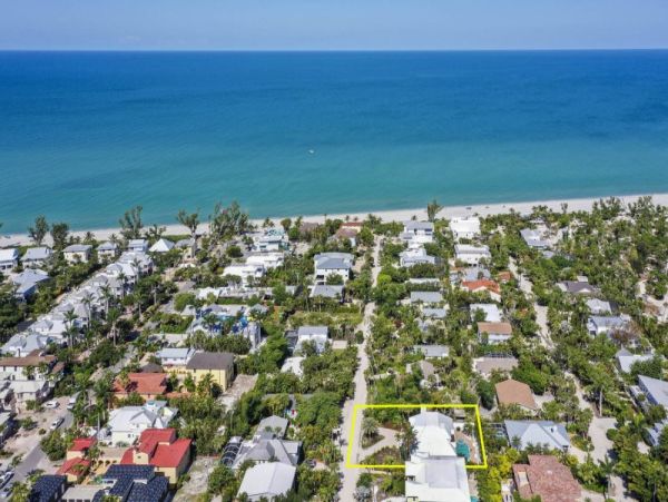 Beautiful Captiva Vacation Rental Home Private Pool & Spa