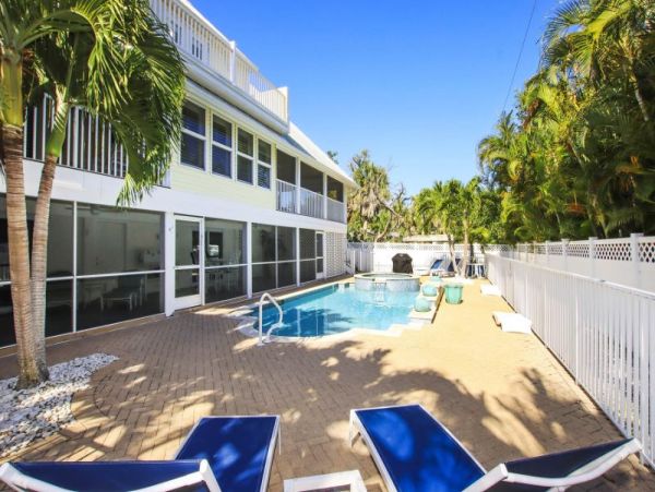 Beautiful Captiva Vacation Rental Home Private Pool & Spa