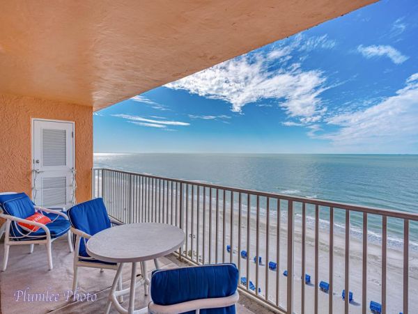 Penthouse  Beachfront Three Bedroom  Views Indian Shores