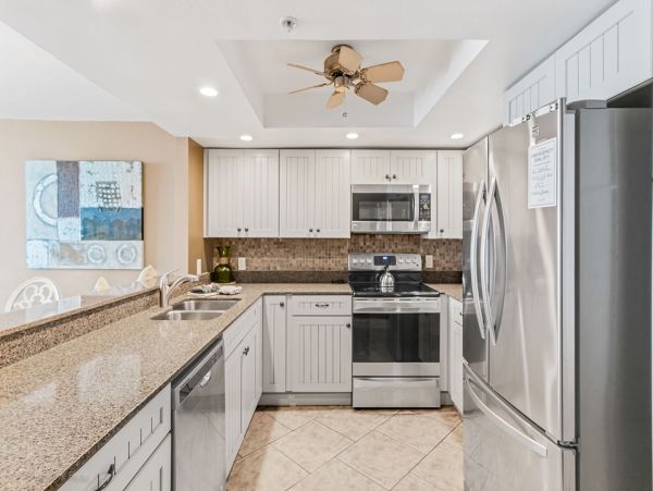 Penthouse  Beachfront Three Bedroom  Views Indian Shores