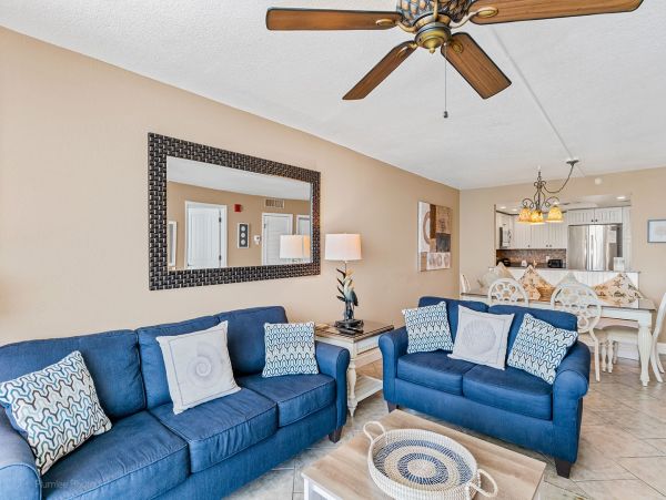 Penthouse  Beachfront Three Bedroom  Views Indian Shores