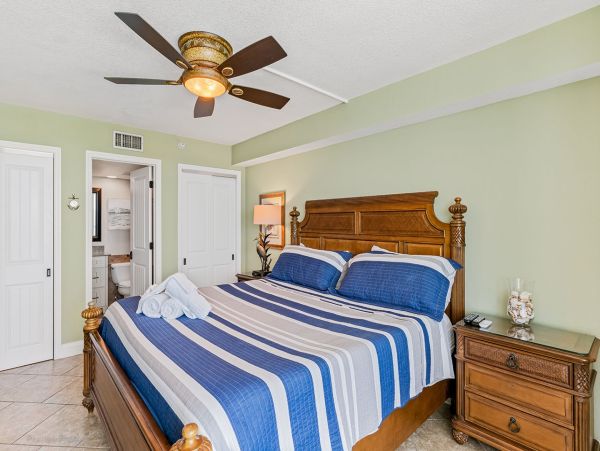 Penthouse  Beachfront Three Bedroom  Views Indian Shores
