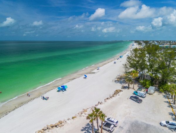 Anna Maria Island 3 Bedroom Plus Bonus Room Vacation Rental