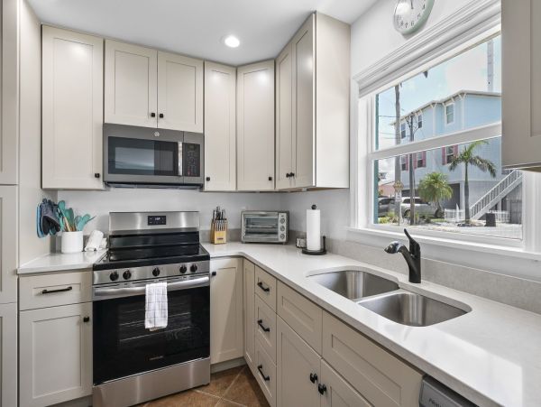 Anna Maria Island 3 Bedroom Plus Bonus Room Vacation Rental