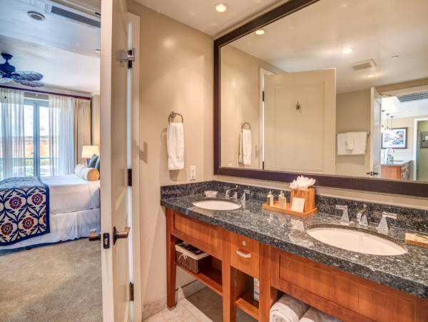 Luxury Two Bedroom Maui Ocean View Vacation Rental
