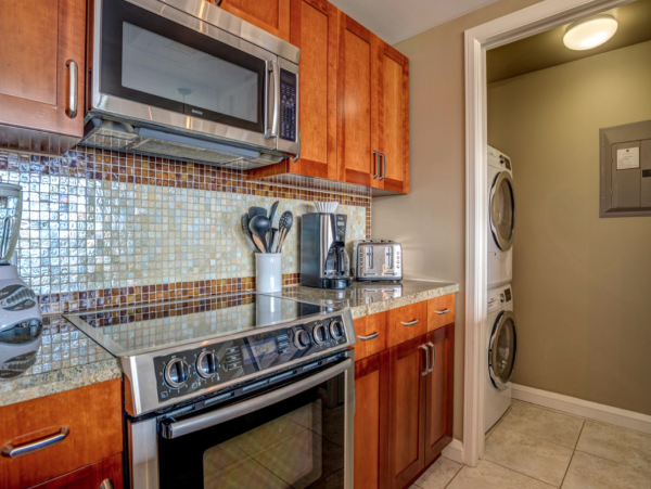 Luxury Two Bedroom Maui Ocean View Vacation Rental