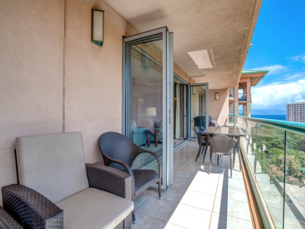 Luxury Two Bedroom Maui Ocean View Vacation Rental