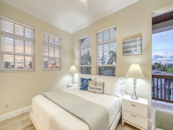 Siesta Key 4 Bedroom Vacation Rental Sleeps 12 Private Pool