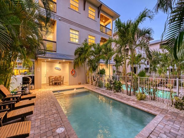 Siesta Key 4 Bedroom Vacation Rental Sleeps 12 Private Pool