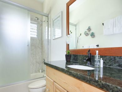 Princeville Spacious Vacation Pool Home Sleeps 12 Guests