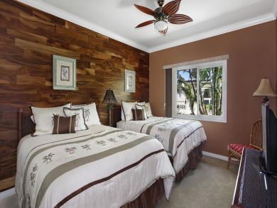 Princeville Spacious Vacation Pool Home Sleeps 12 Guests