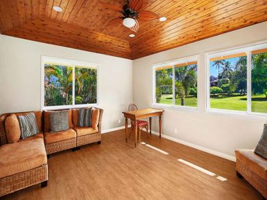 Princeville Spacious Vacation Pool Home Sleeps 12 Guests