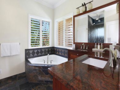 Princeville Spacious Vacation Pool Home Sleeps 12 Guests