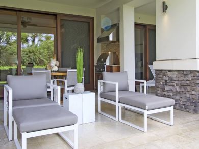 Pacific Views From this Magnificent Kapalua Beach Villa