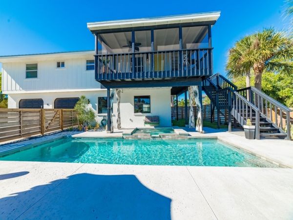 Anna Maria Island North End Vacation Rental Walk To Beach