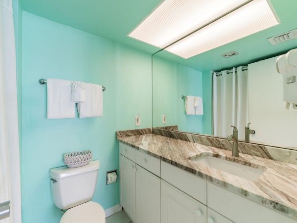 Siesta Key Vacation Rental Condo - One Bedroom Beachfront Vacation Rental