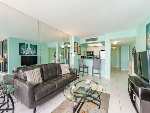 Siesta Key Vacation Rental Condo - One Bedroom Beachfront Vacation Rental