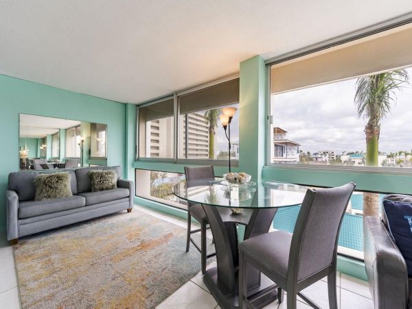 Siesta Key Vacation Rental Condo - One Bedroom Beachfront Vacation Rental