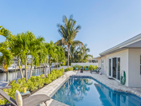 Waterfront Rental Close to Anna Maria with a Boat Dock