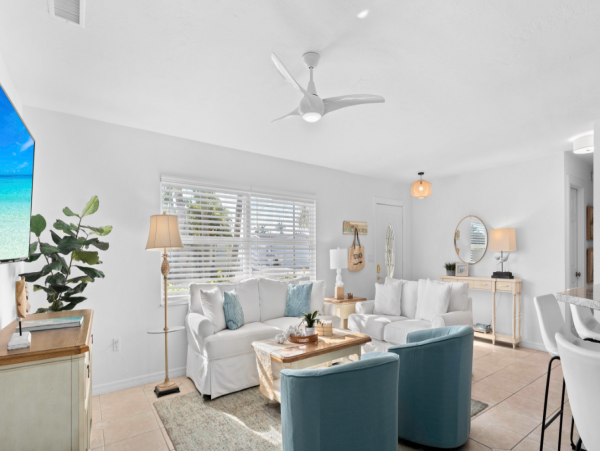 Waterfront Rental Close to Anna Maria with a Boat Dock