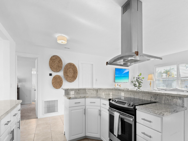 Waterfront Rental Close to Anna Maria with a Boat Dock
