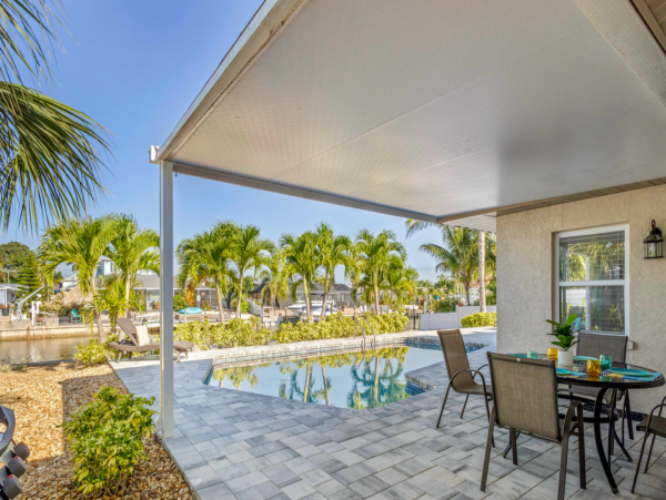 Waterfront Rental Close to Anna Maria with a Boat Dock
