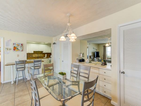 Walk Out Onto the Sandy beach of Siesta Key